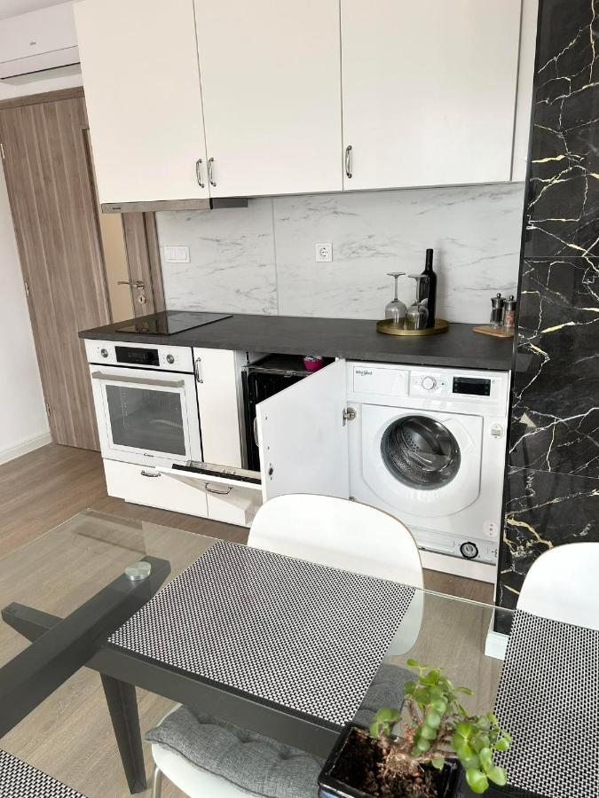 Smart Apartment Mir Варна Екстер'єр фото
